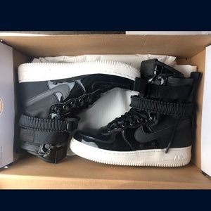 NIKE Black SF Air Force 1 8.5